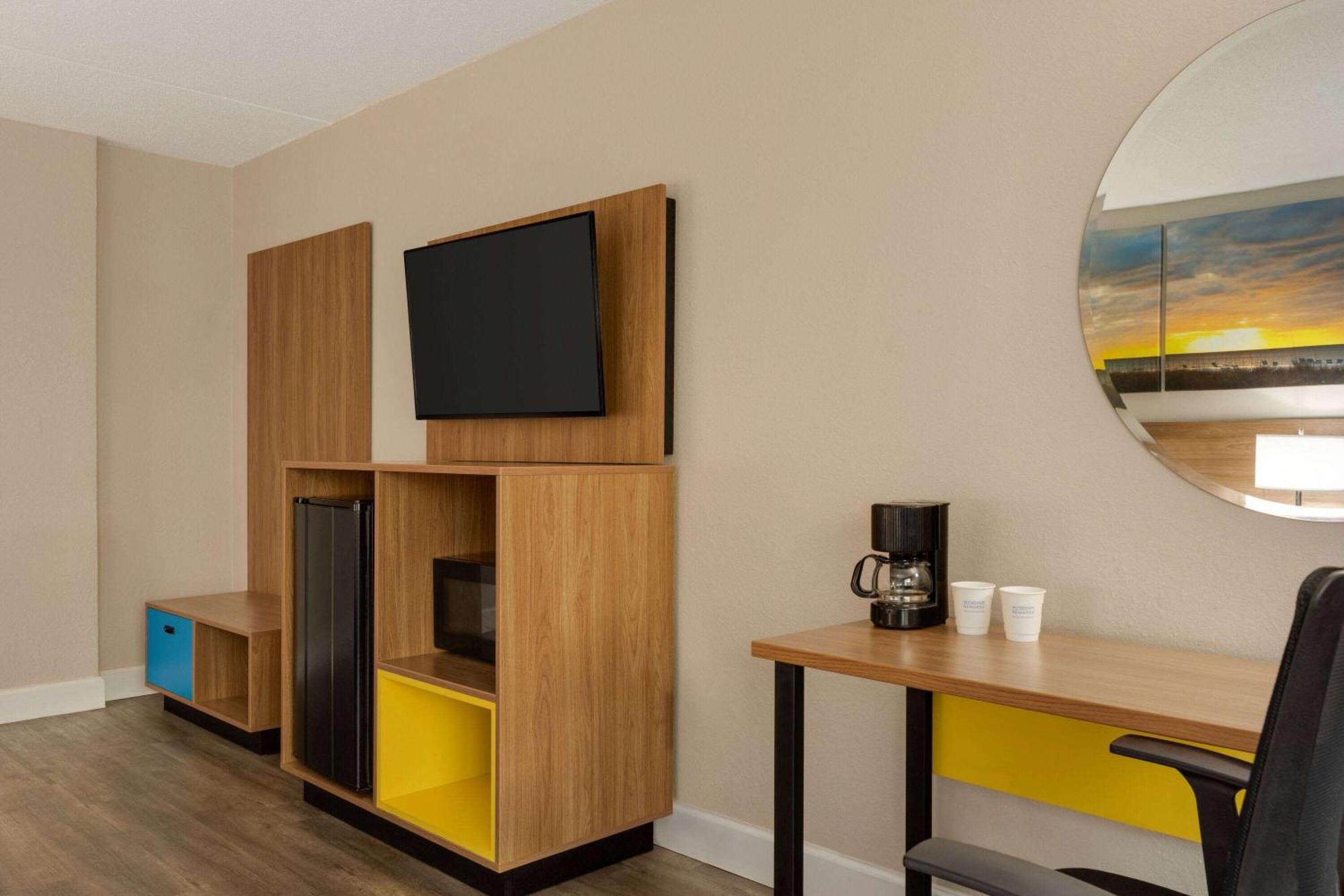 Days Inn By Wyndham Myrtle Beach-Beach Front Екстериор снимка