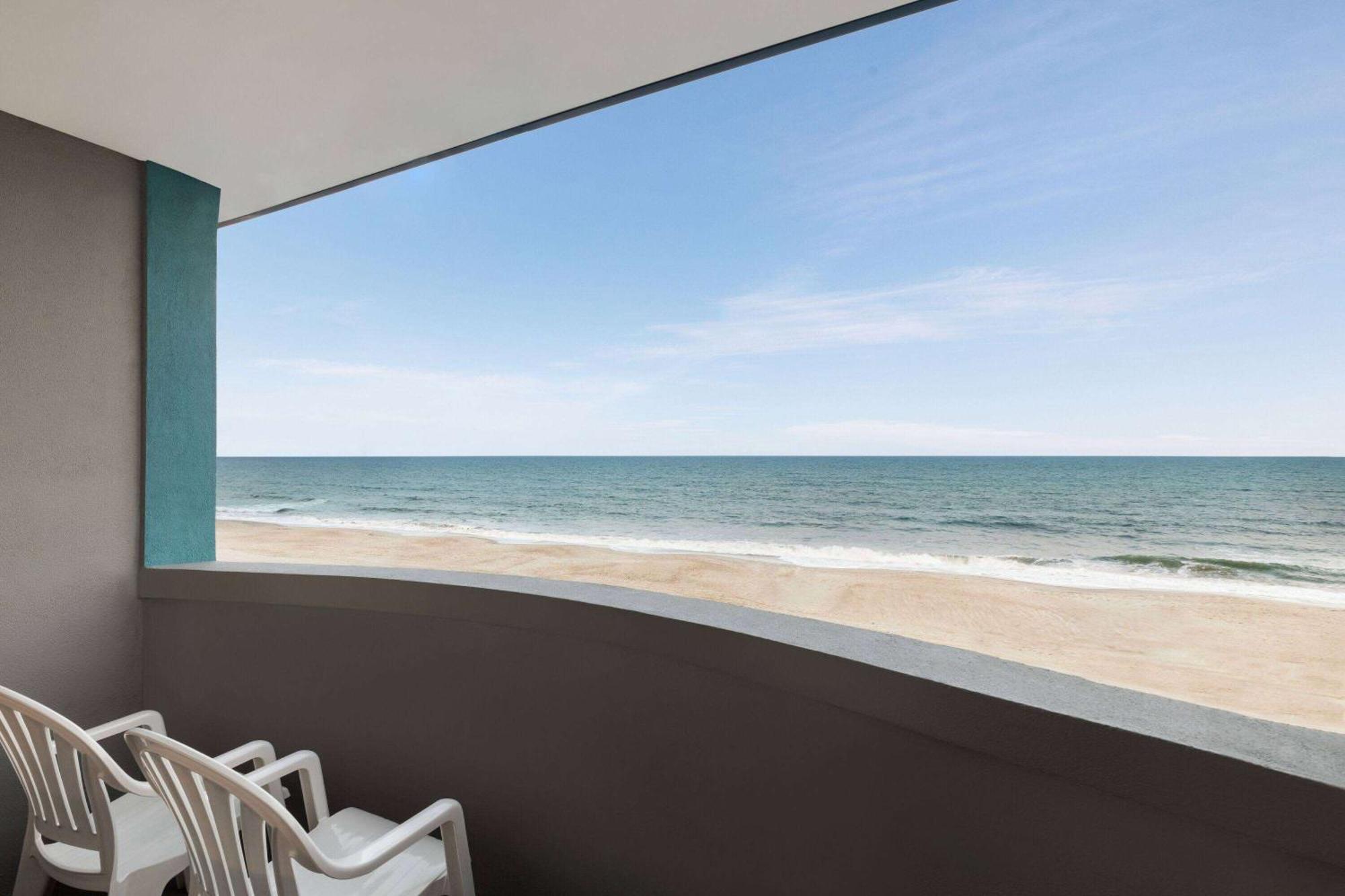 Days Inn By Wyndham Myrtle Beach-Beach Front Екстериор снимка