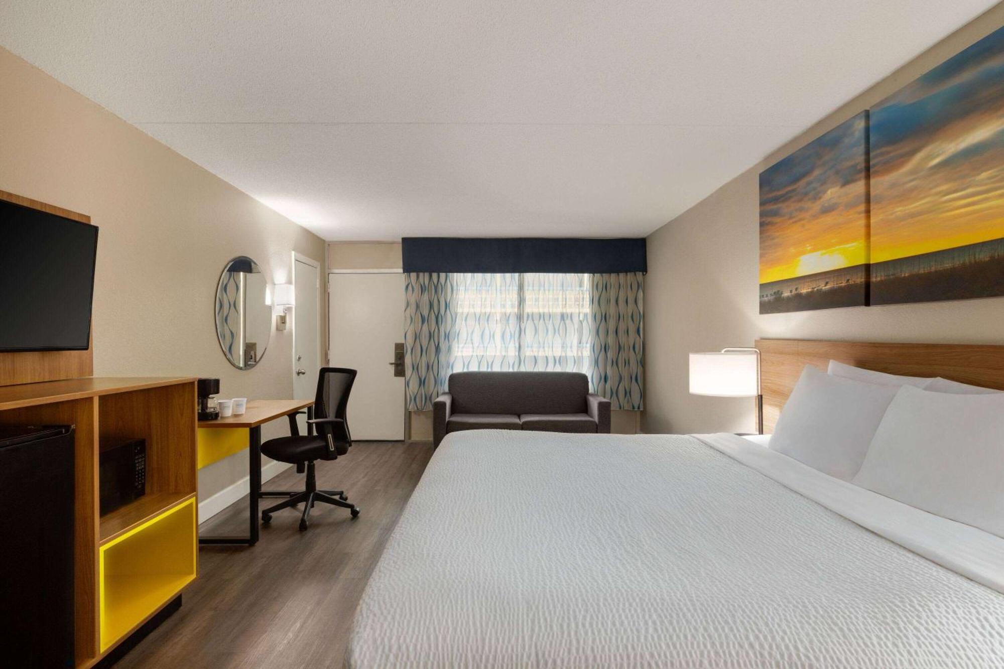 Days Inn By Wyndham Myrtle Beach-Beach Front Екстериор снимка