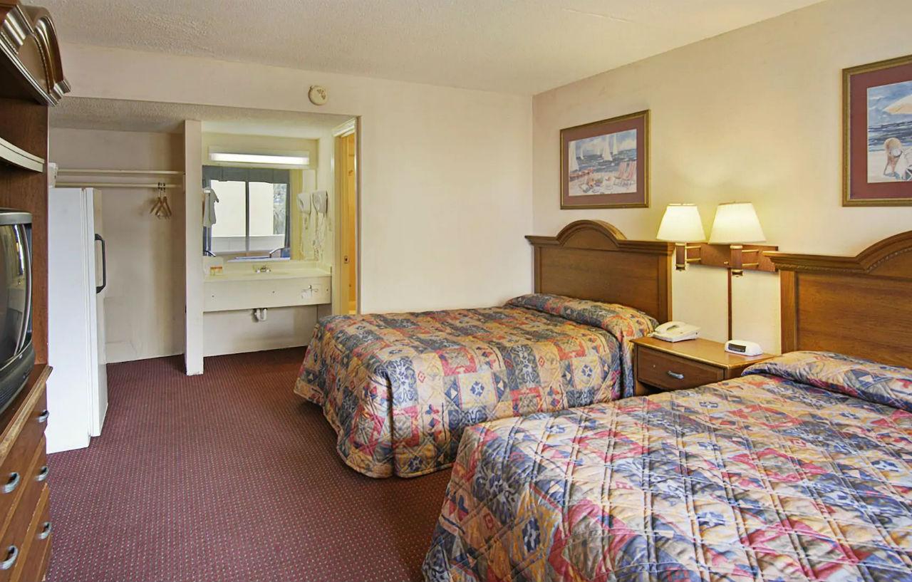 Days Inn By Wyndham Myrtle Beach-Beach Front Екстериор снимка